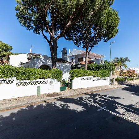 阿科索尔法鲁莱克斯酒店 公寓 法鲁区