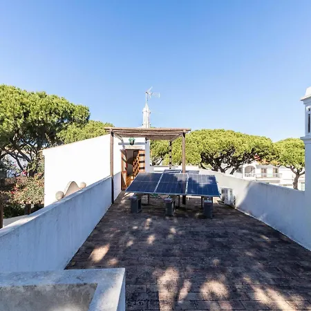 阿科索尔法鲁莱克斯酒店